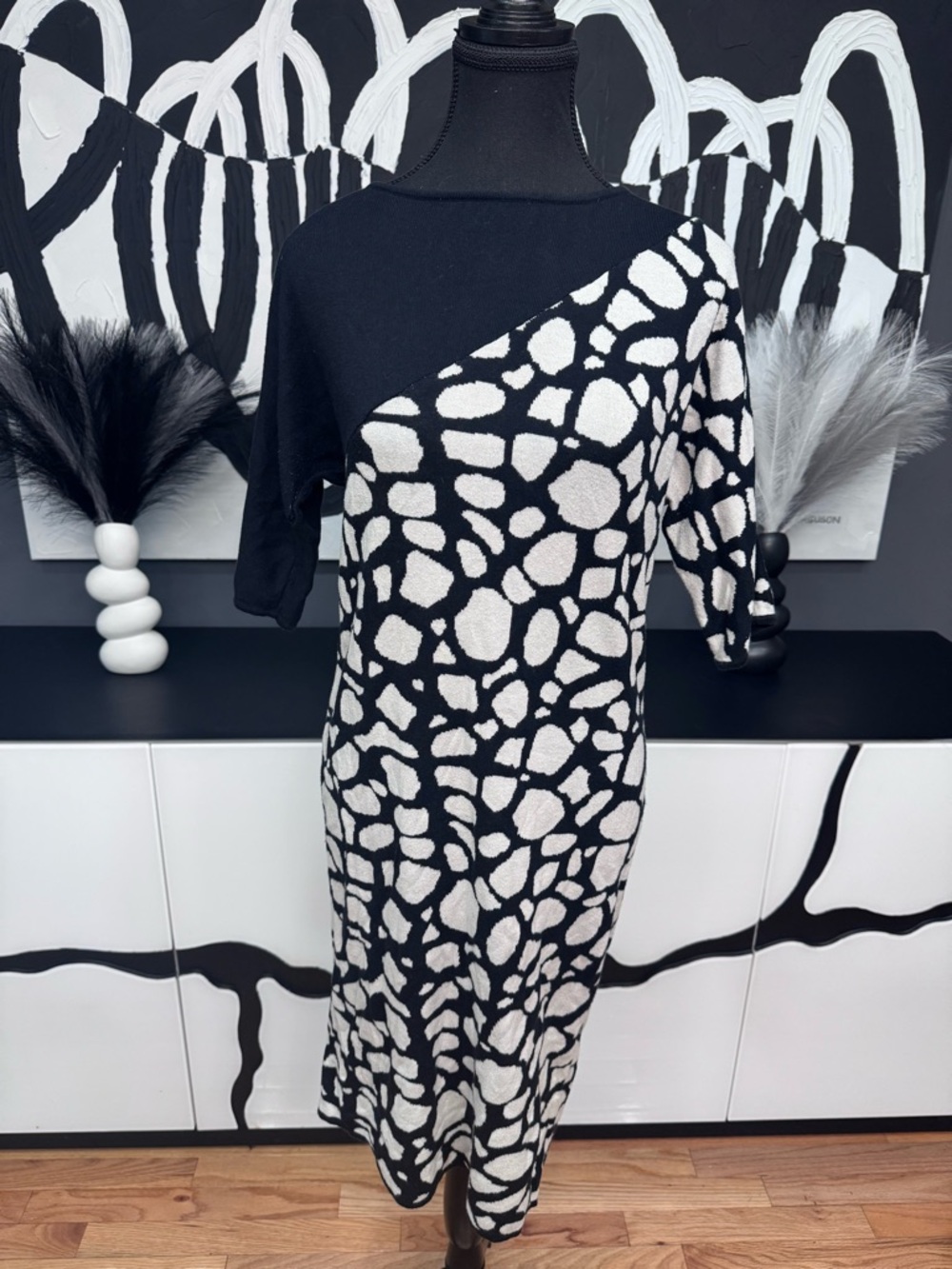 Adrienne Vittadini Black White Abstract Knit Dress Women's Medium EUC Chic
